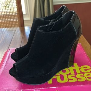 Charlotte Russe Worthy black velvet heels